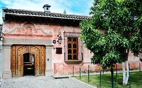 La Casa De La Alameda