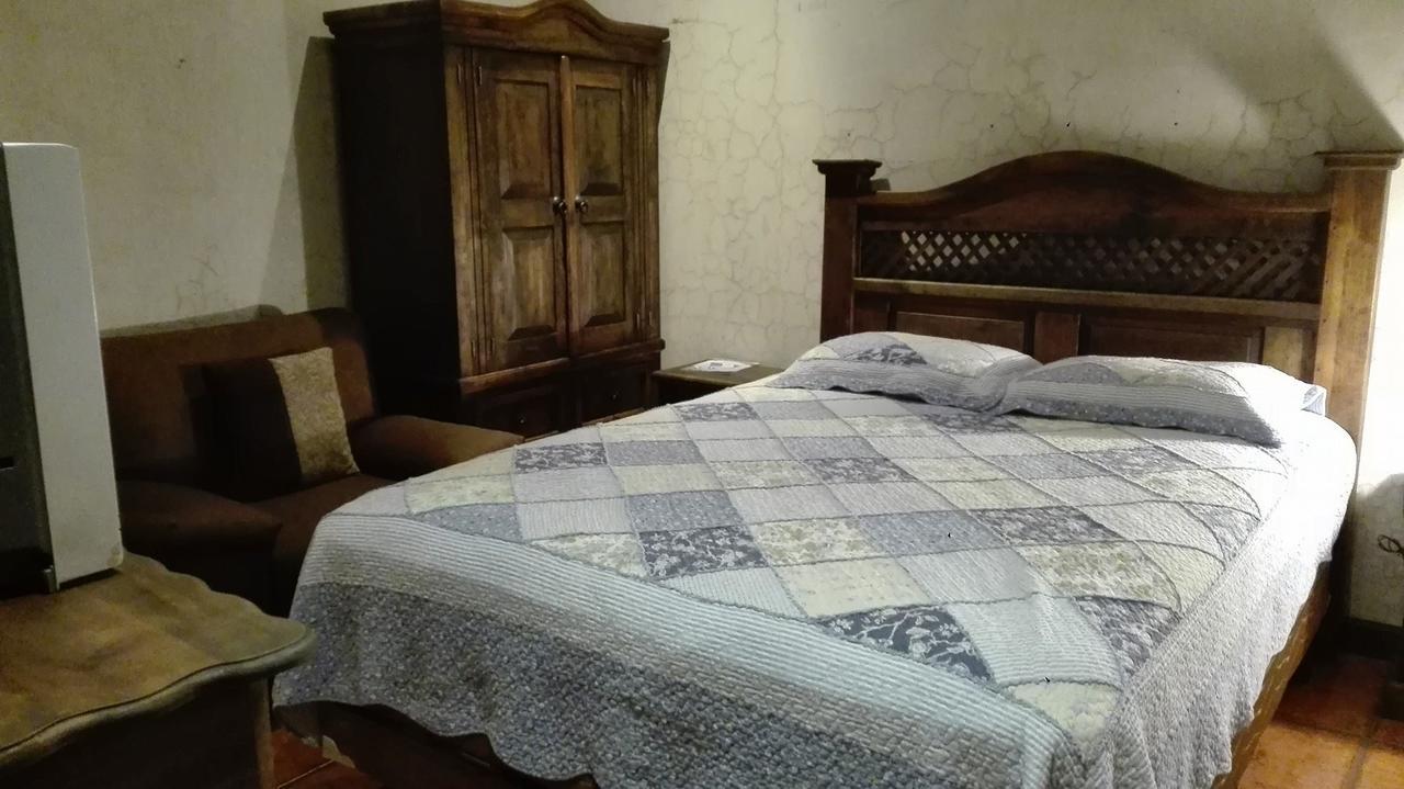 La Casa De La Alameda Bed and Breakfast Antigua Buitenkant foto