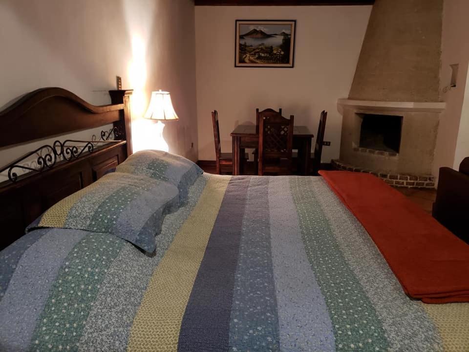La Casa De La Alameda Bed and Breakfast Antigua Buitenkant foto