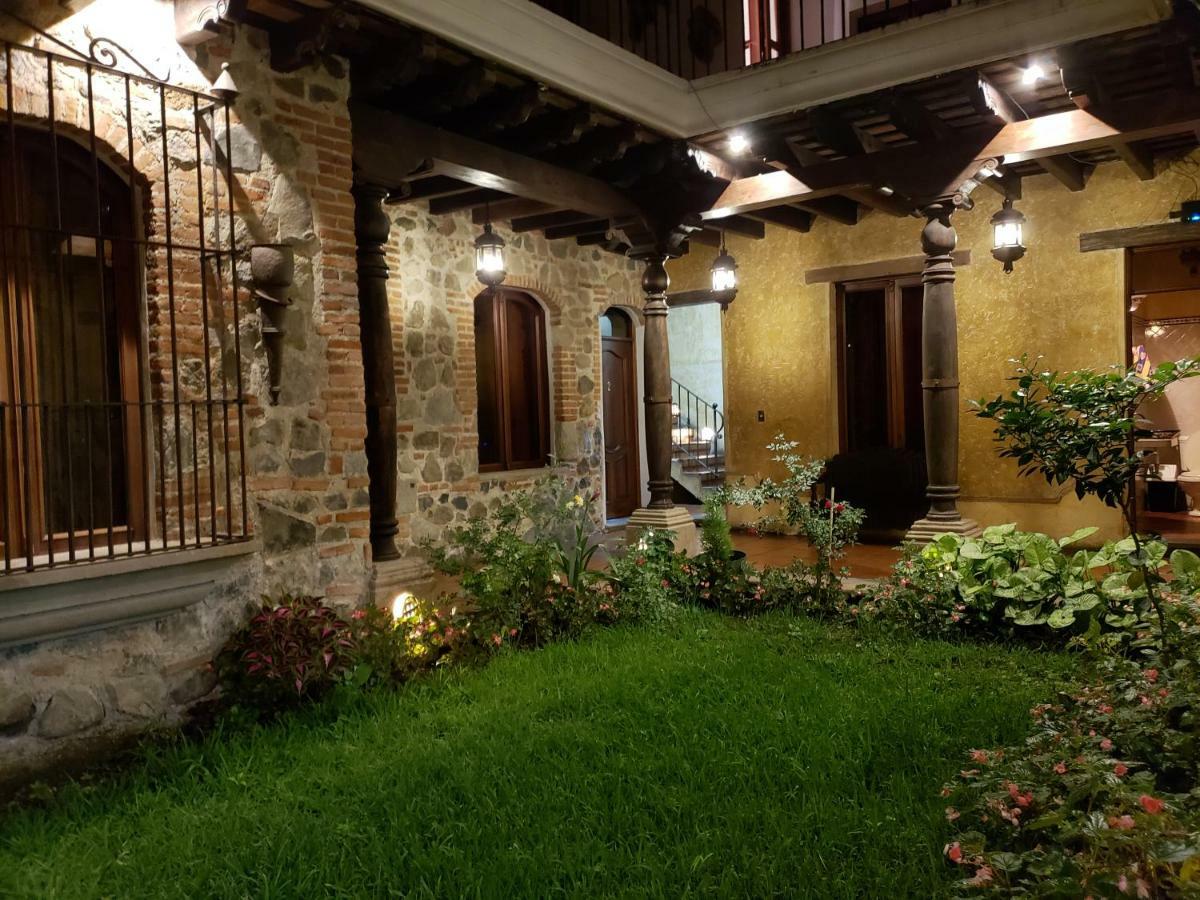 La Casa De La Alameda Bed and Breakfast Antigua Buitenkant foto